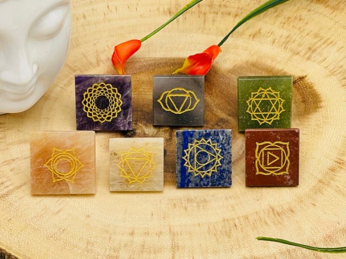 7 Pyramid Stone Set with Engraved Chakra Sign on Bottom | Chakra Healing Pyramid Crystal | Reiki Chakra | Pocket Stones | Chakra Pointer